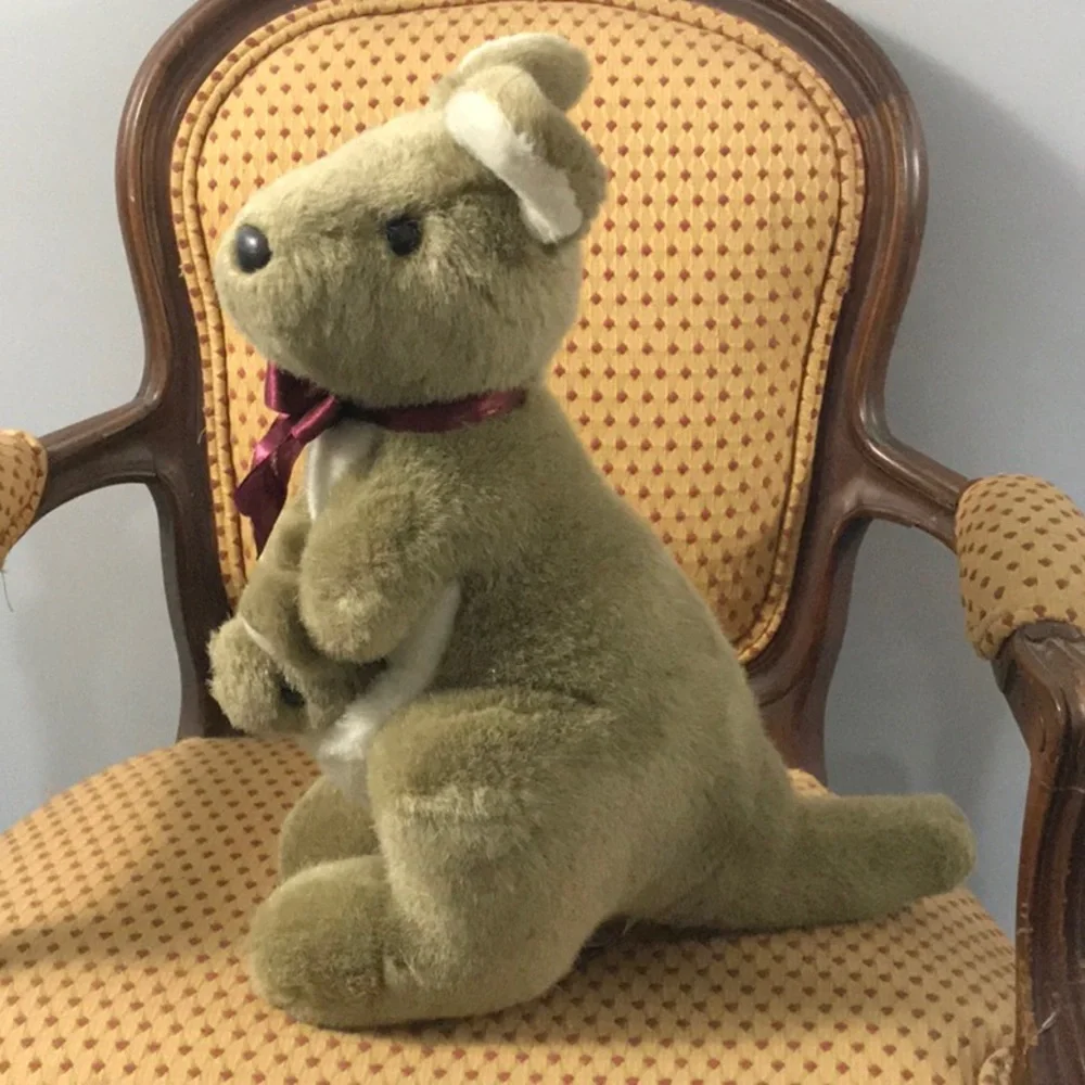 Vintage kangaroo plush stuffed with baby in pouch 11 inches